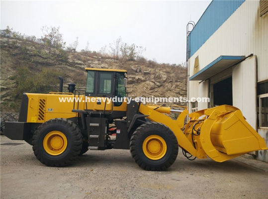 China Eimer des Felsen-3m3 5 des Rad-Tonnen Baggerlader-LG956L mit Holz halten Maschine Shangchai SC11CB200G2B1 fest fournisseur