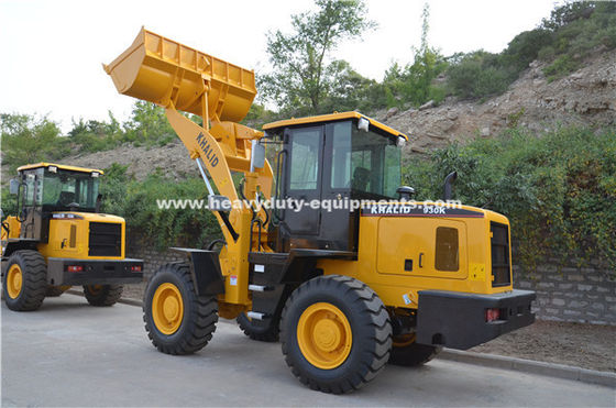 Rad-Vorderseite-Lader Sinomtp Lg933 3000kg mit hölzerner Gabel und Felsen schöpfen